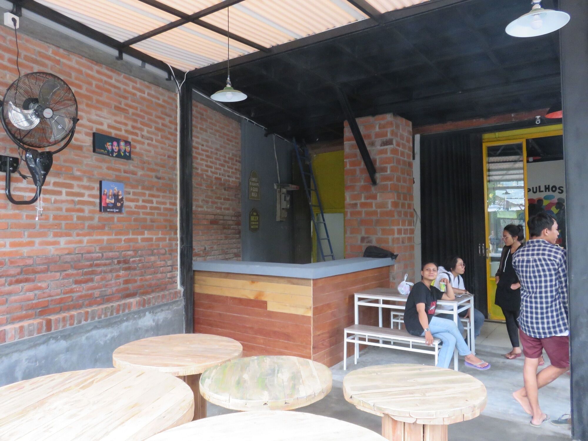 Kumpul Hostel Kuta Легиан Экстерьер фото