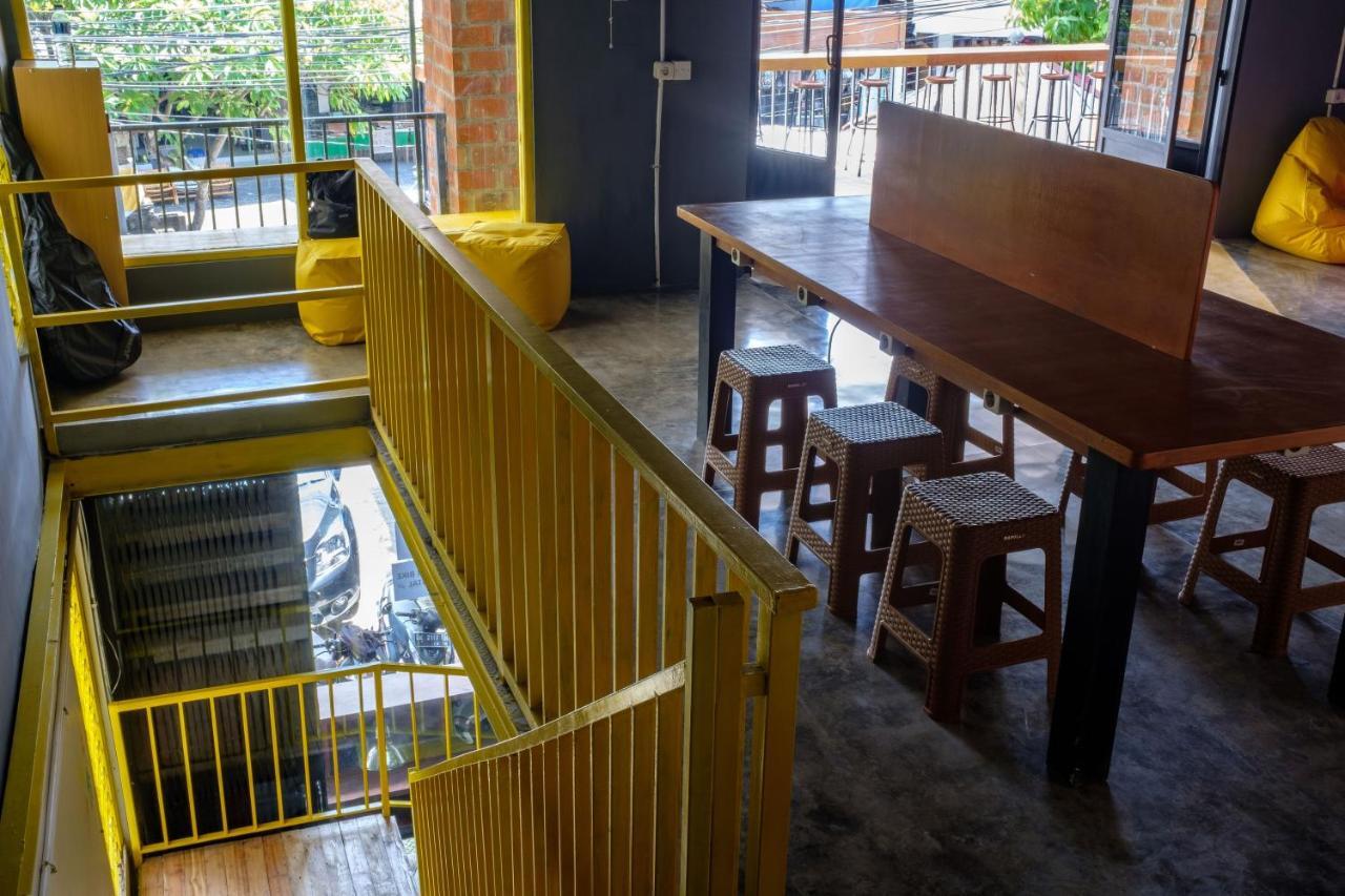 Kumpul Hostel Kuta Легиан Экстерьер фото